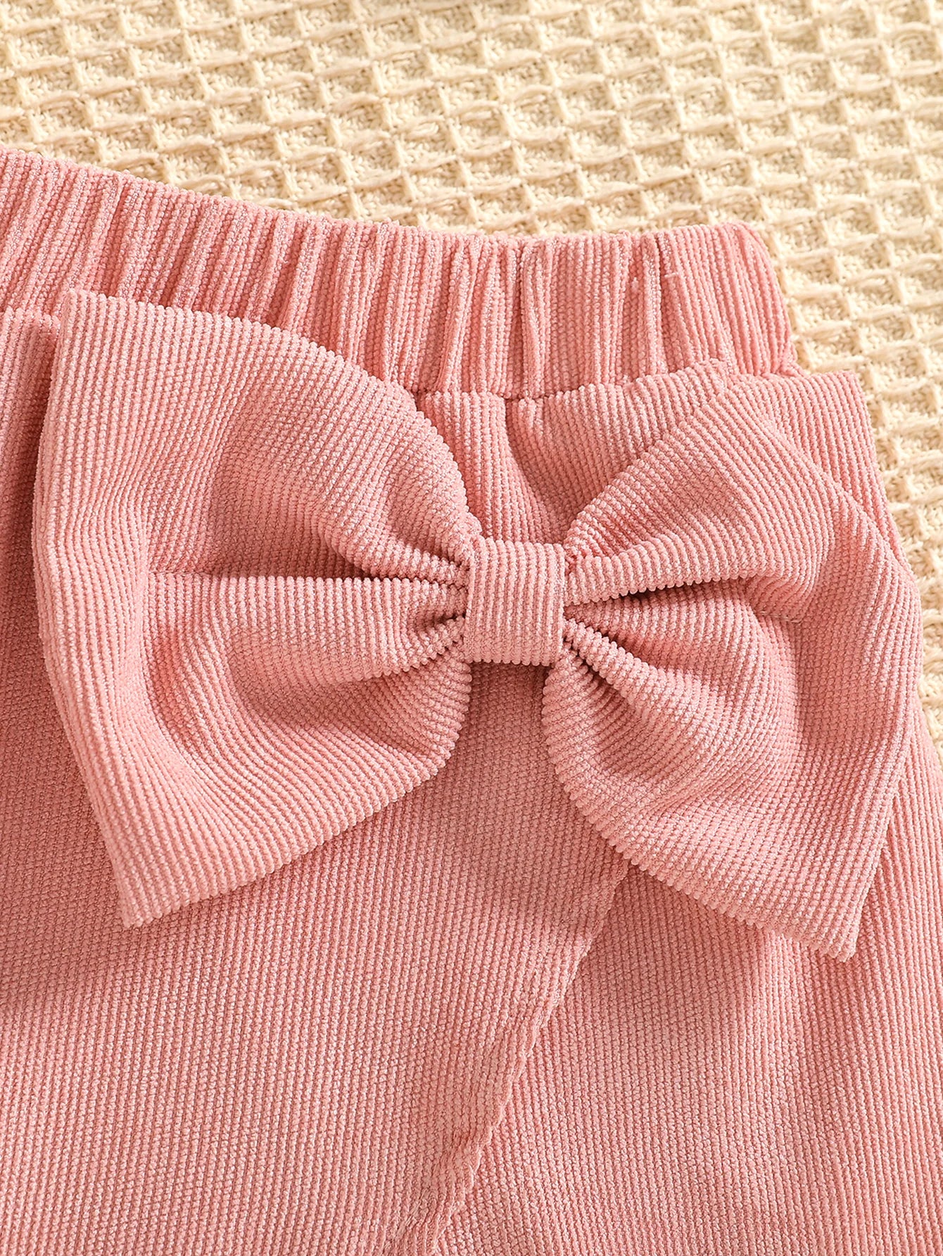 Fashion Baby Girl Two-Piece Set With Hanging Neck Sleeveless Top And Bow Decoration Short Skirt Set