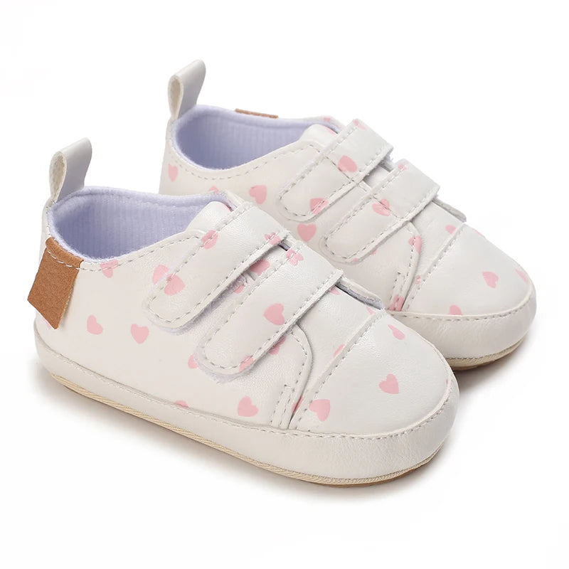 Leather Shoes, Walking Shoes, Low Top, Anti Slip, Soft Sole, love Pattern Design, Women's Newborn Versatile Trend