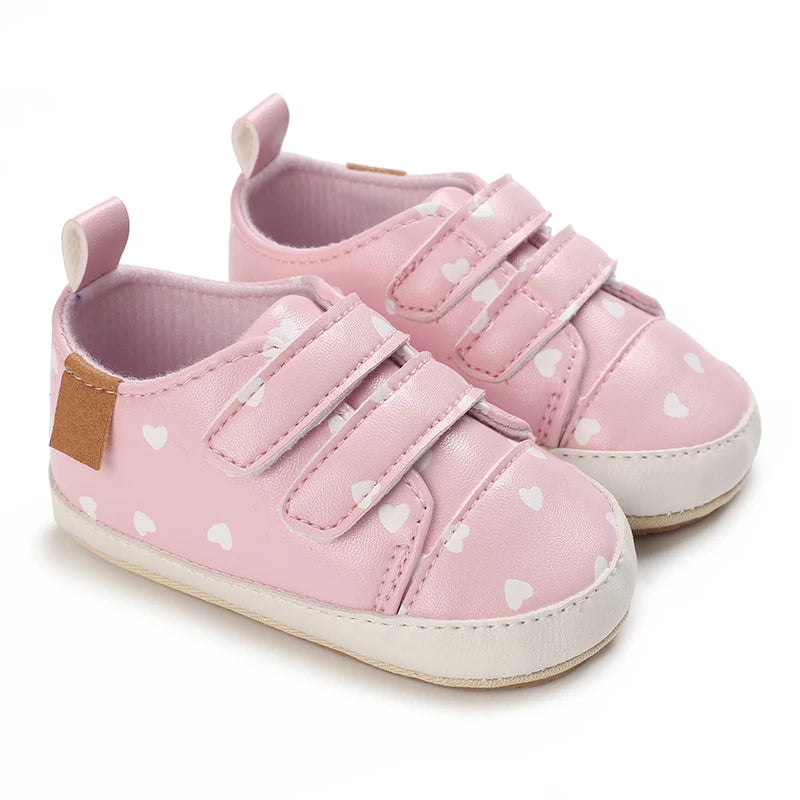 Leather Shoes, Walking Shoes, Low Top, Anti Slip, Soft Sole, love Pattern Design, Women's Newborn Versatile Trend