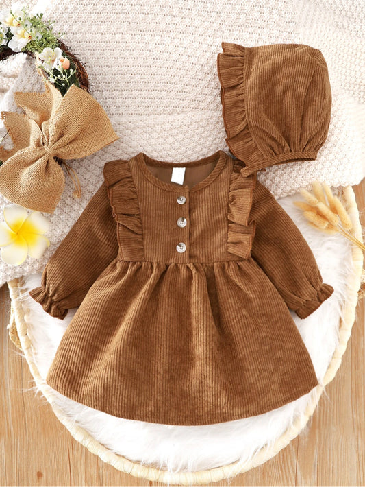 Baby girl autumn and winter fashion retro elegant exquisite comfortable dress.